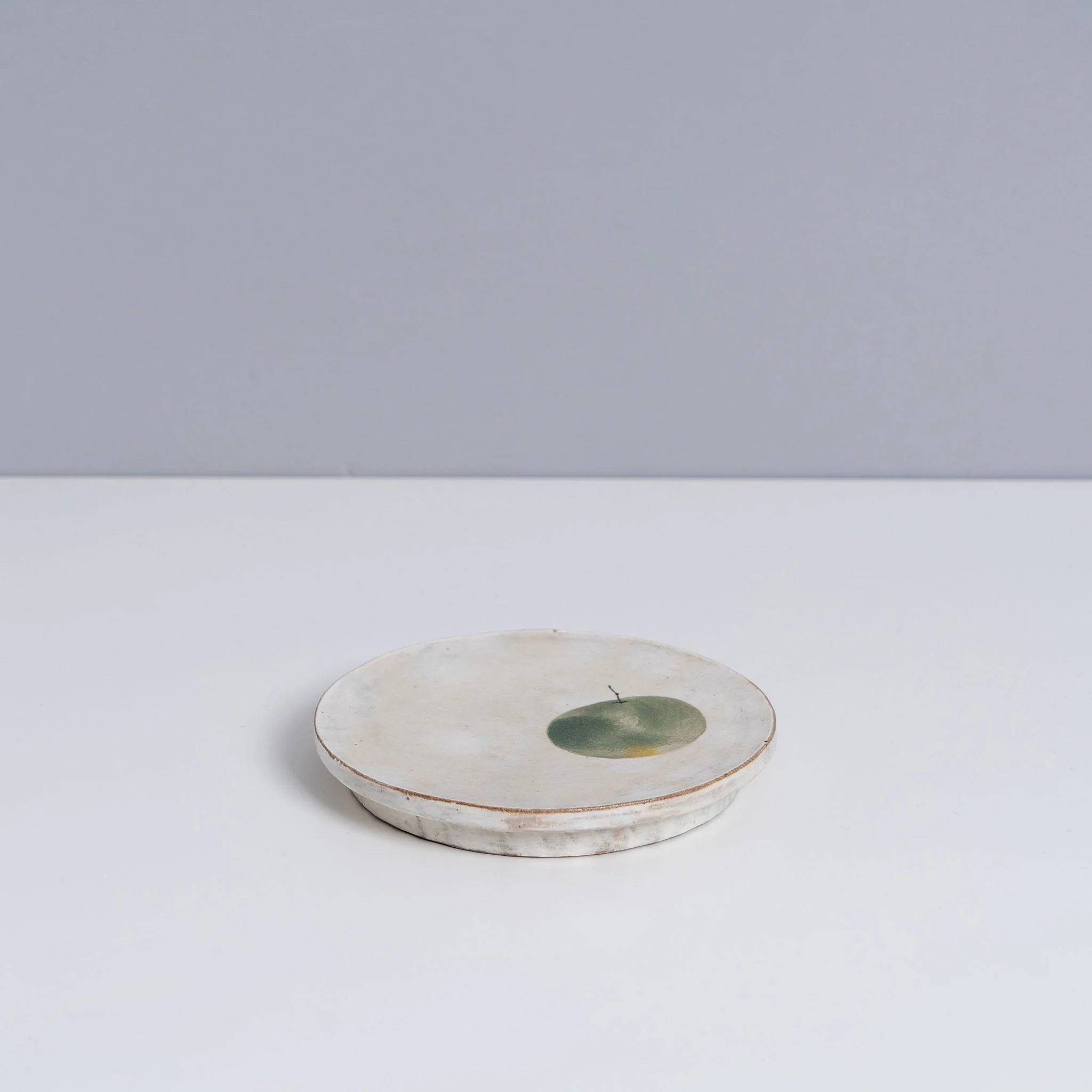 4.75" Green Apple Round Plate - Image 3