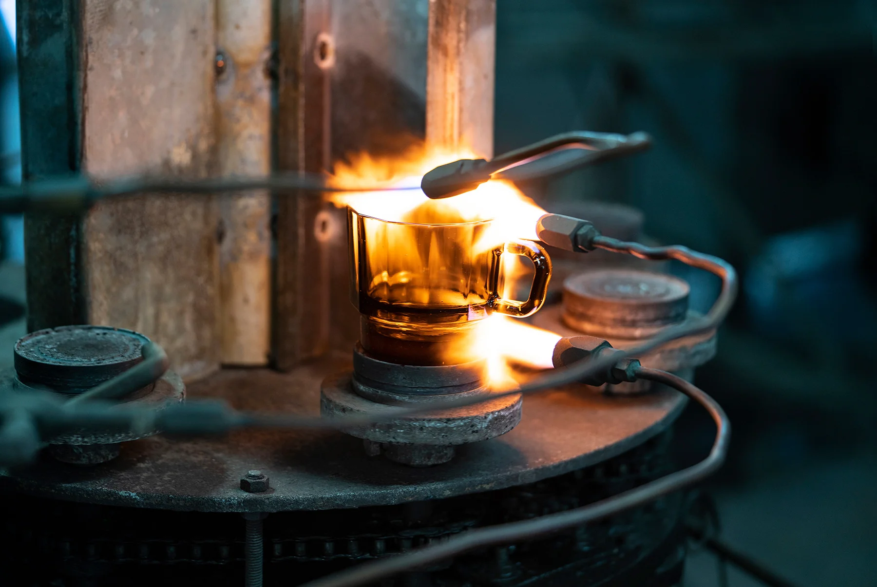 HMM W Glass in Amber - Image 6