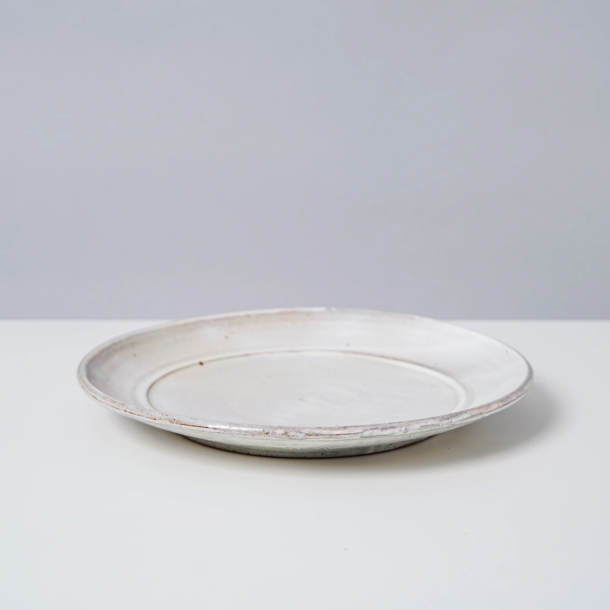 9.5" White Slip Covered Plate - Image 5