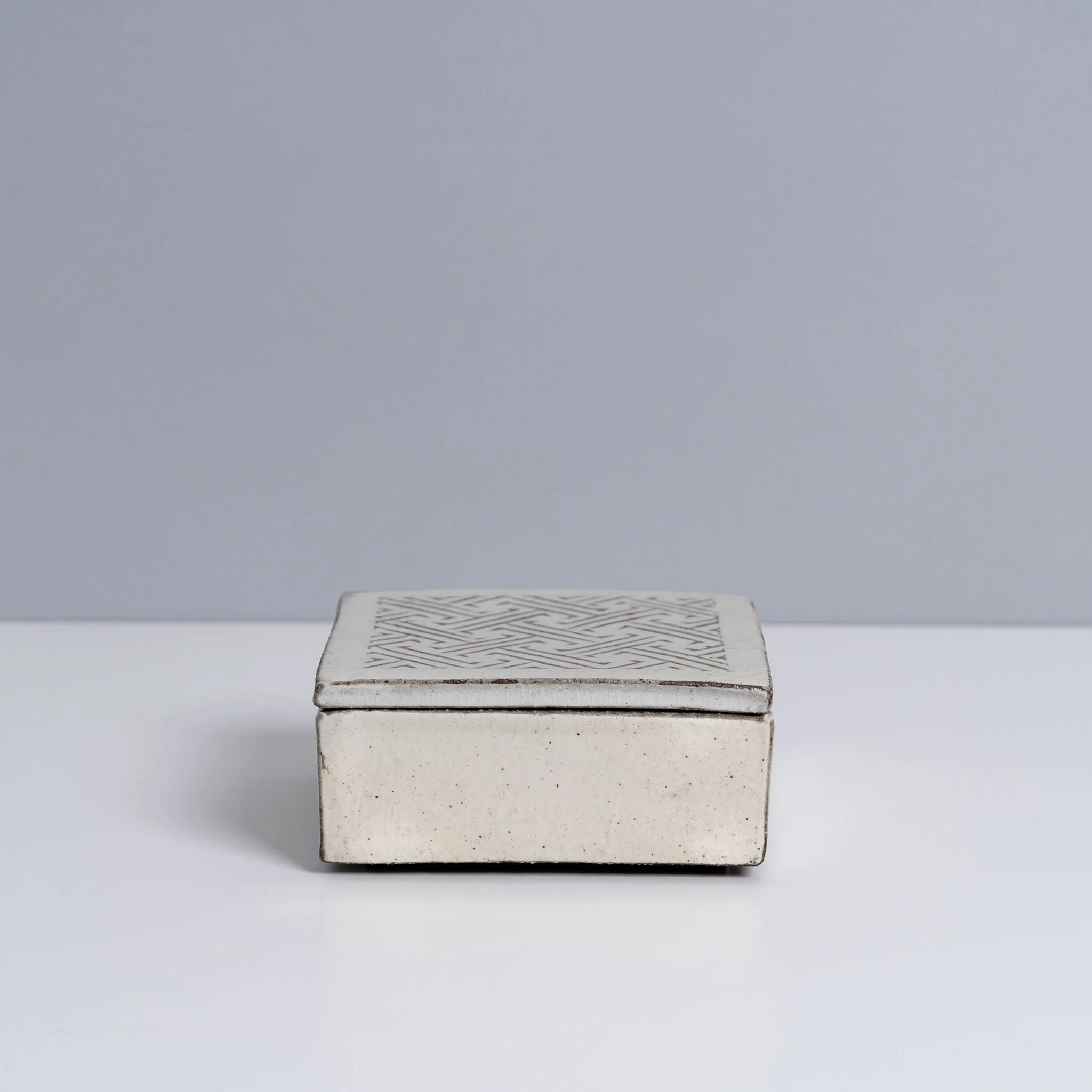 Square Box with Patterned Lid - Image 5