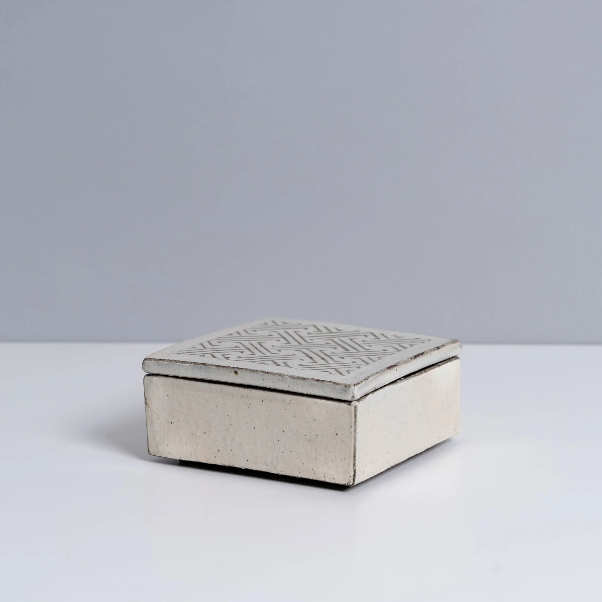 Square Box with Patterned Lid - Image 6